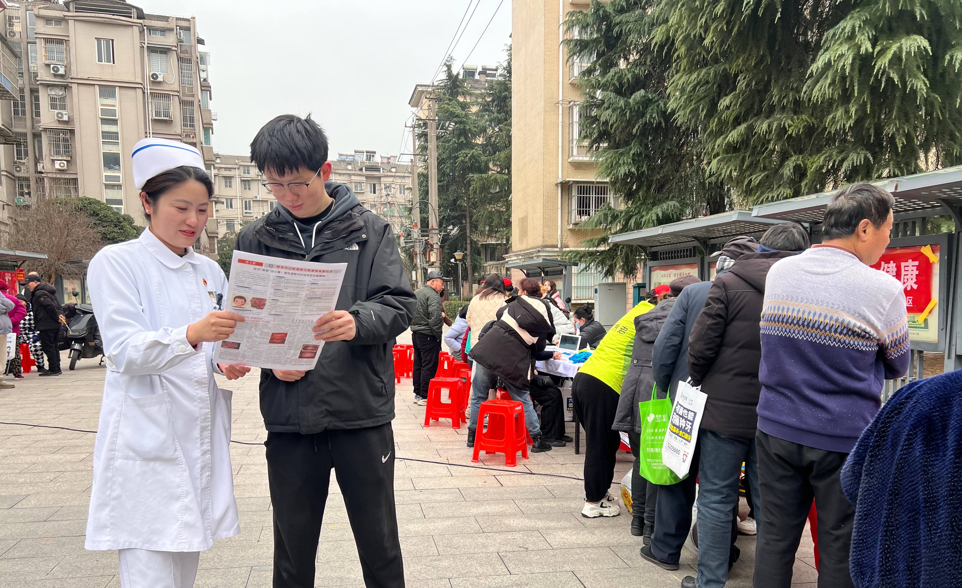 图片2(1).jpg 图片2(1).jpg